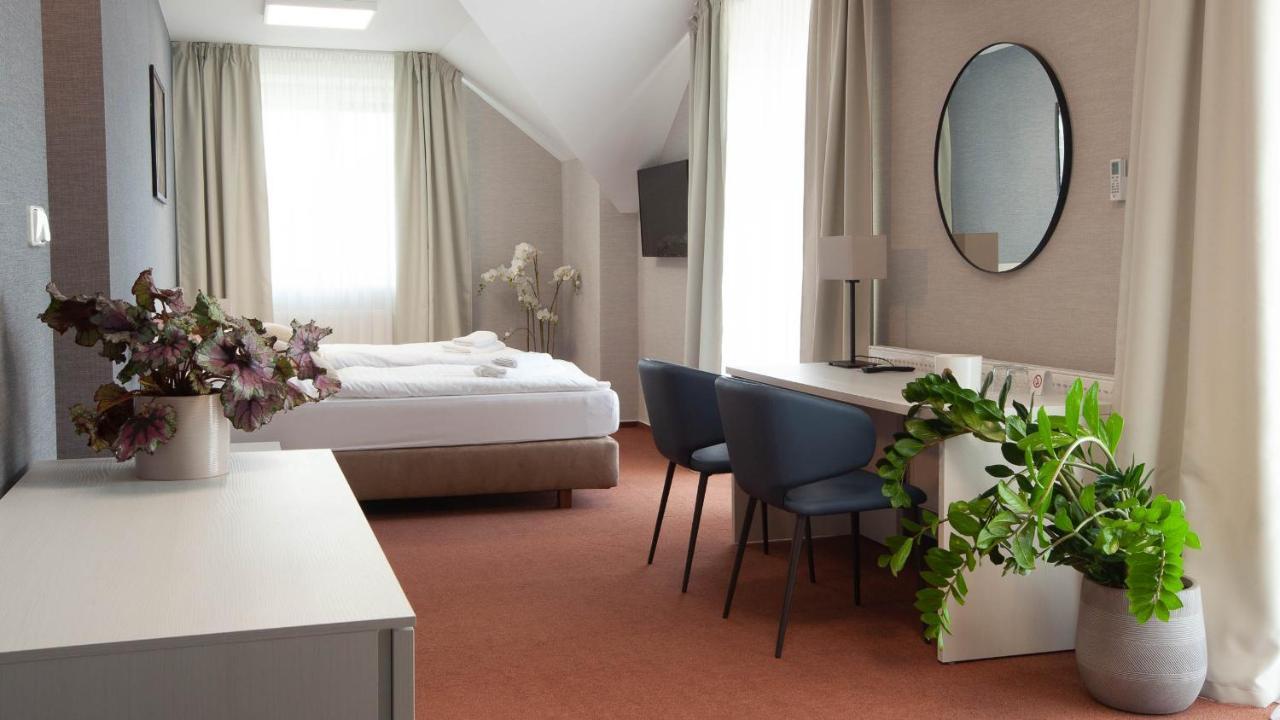 Penzion Solid Spa Mladá Boleslav Exteriér fotografie