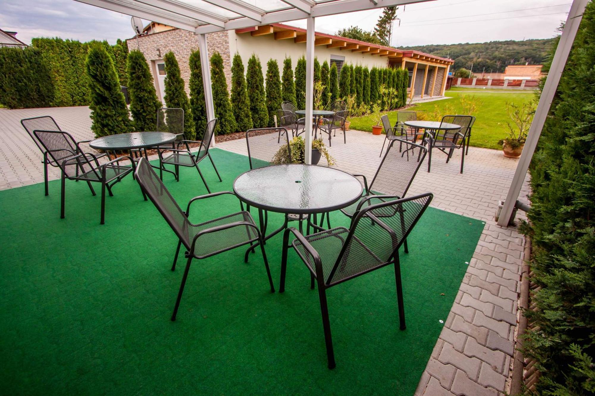 Penzion Solid Spa Mladá Boleslav Exteriér fotografie