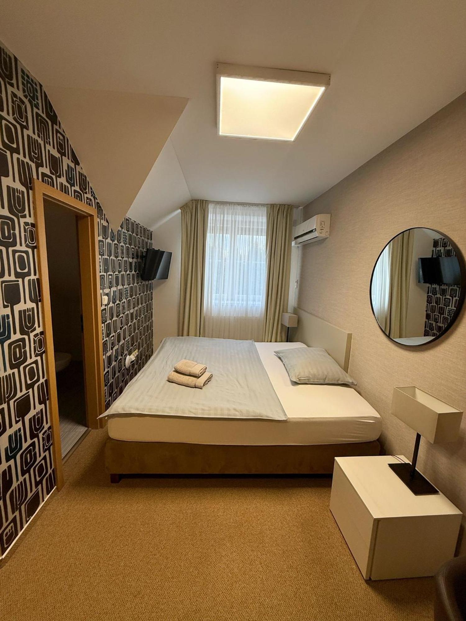 Penzion Solid Spa Mladá Boleslav Exteriér fotografie