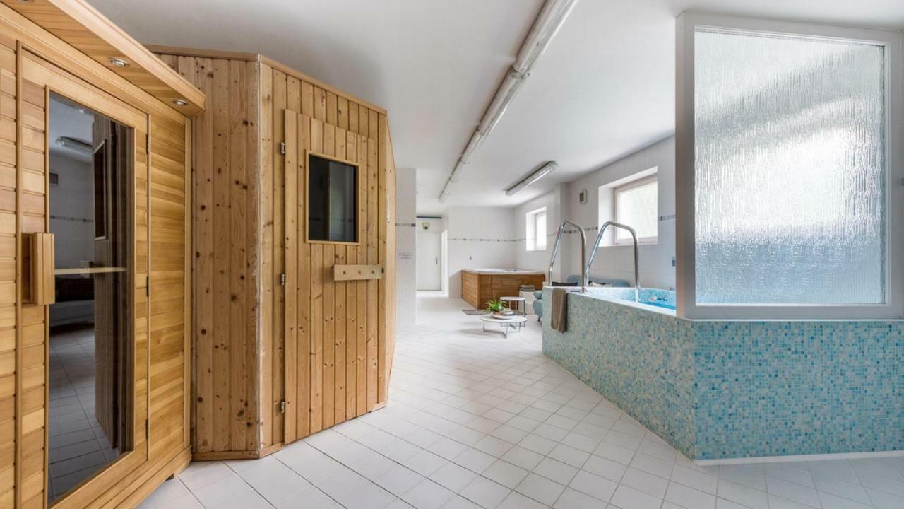 Penzion Solid Spa Mladá Boleslav Exteriér fotografie